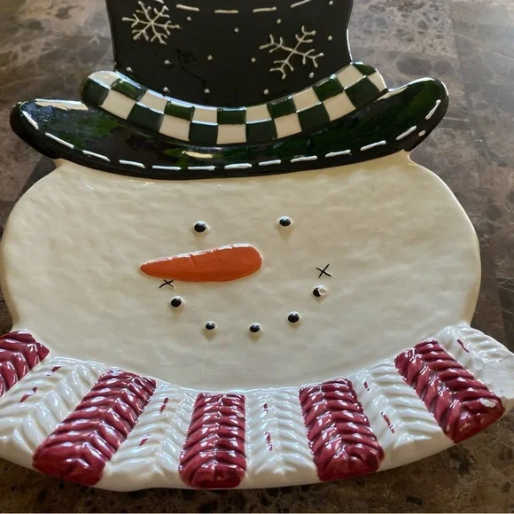 St. Nicholas Square The Snow Friends Collection Snowman Holiday Plate - Picture 2 of 10